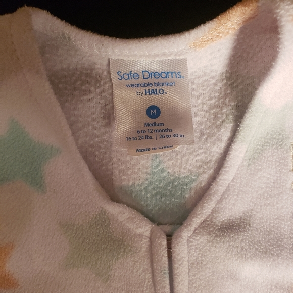 Lot of Newborn to 3Mo Onesies, Pants, & Accessories + 1 6Mo to 1 Yr Sleep Sack - Picture 8 of 9